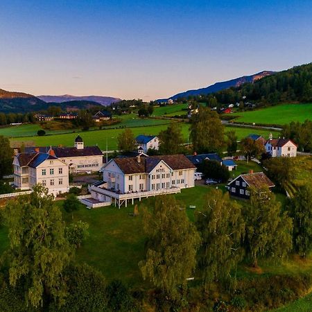 Hotel Dale-Gudbrands Gard By Frich'S Sør-Fron Esterno foto